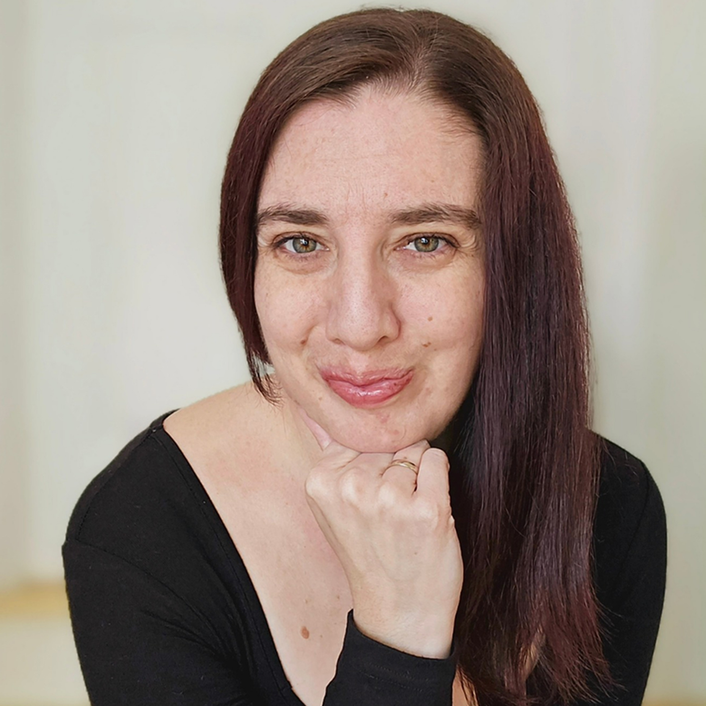 Elayna R. Gallea